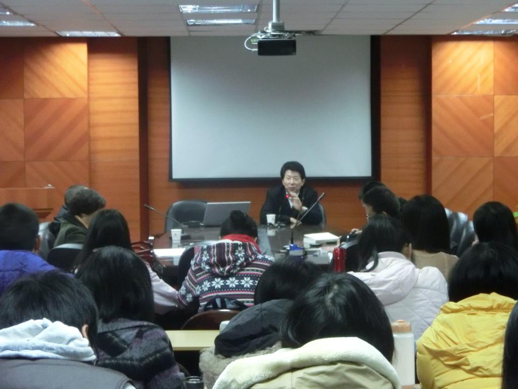中国政法大学博士生导师卞建林教授莅临我院讲学