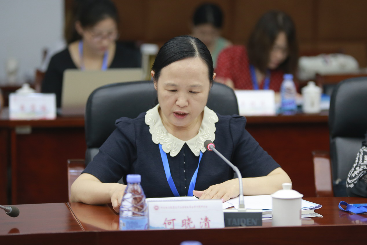 福建省委政法委委务会议成员,福建省法学会专职副会长 何晓清